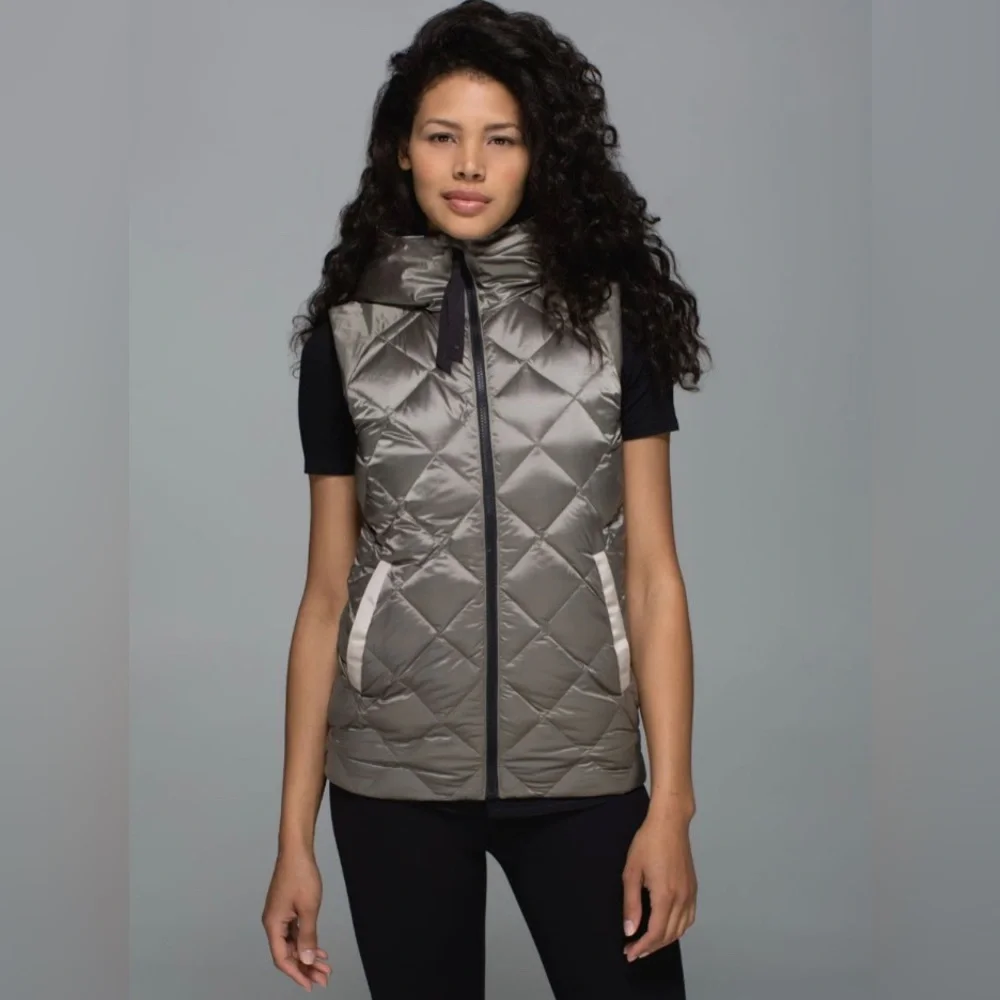 lululemon The Fluffiest Vest - REVERSIBLE! - Picture 1 of 15